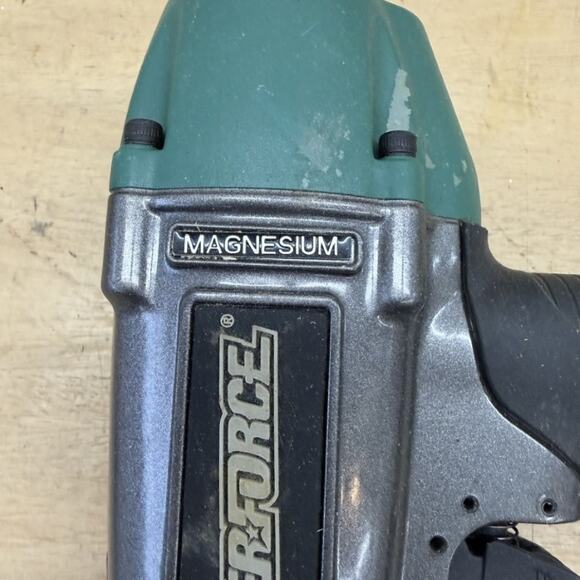 Masterforce 208-5005 Magnesium 18 GA Brad Nailer 5/8"-2-1/8" Used - Picture 11 of 11
